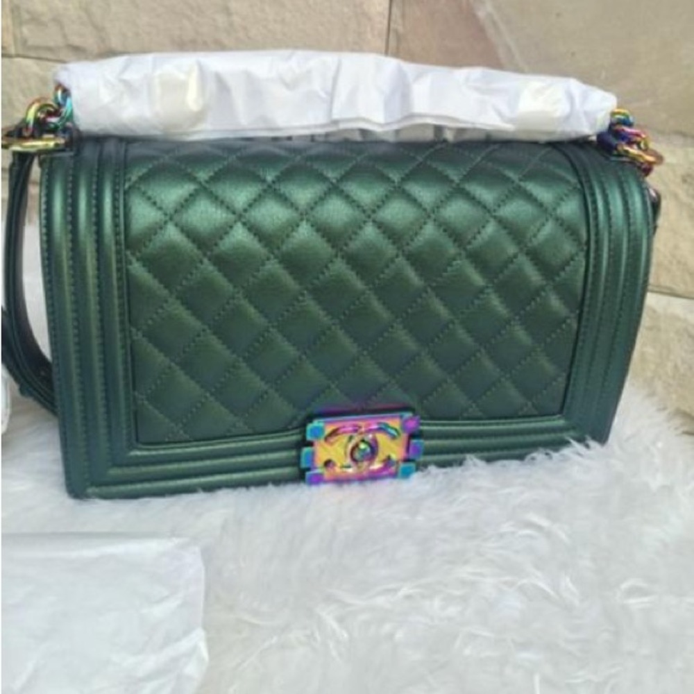Chanel BoyBag - Picture 1 of 9